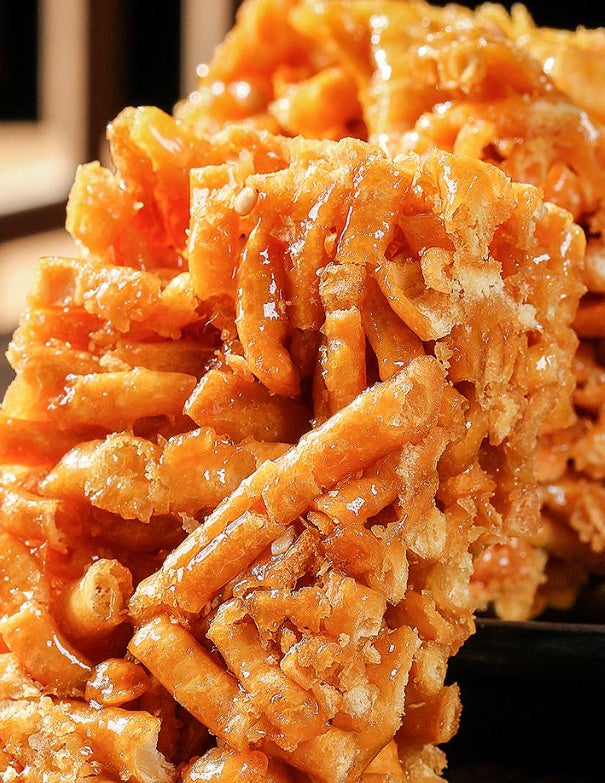 Old-fashioned Sachima Crispy Sachima Crackers A Popular Online Snack.